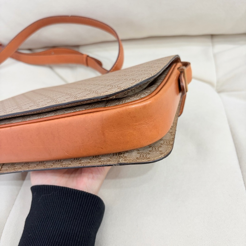 Celine 米色中古馬車扣肩背包 米花 稀有-10