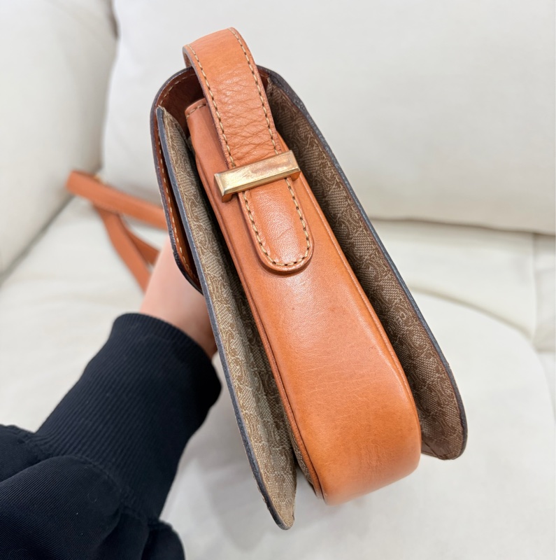 Celine 米色中古馬車扣肩背包 米花 稀有-11