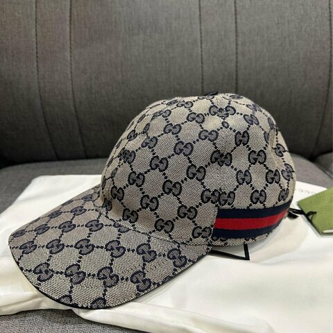 💎Han's house精品服飾💎GUCCI 滿版 老花 帽子 義大利製 原價17700