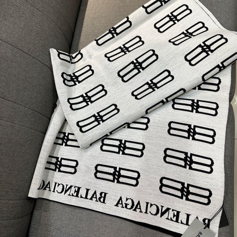 💎Han's house精品服飾💎Balenciaga 巴黎世家 羊毛 圍巾雙面用 原價25000-2