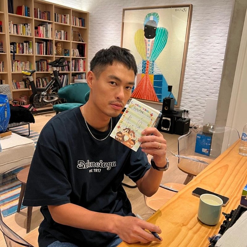 💎Han's house精品服飾💎 Balenciaga 巴黎世家 刺繡 LOGO T恤 短袖 短T-1