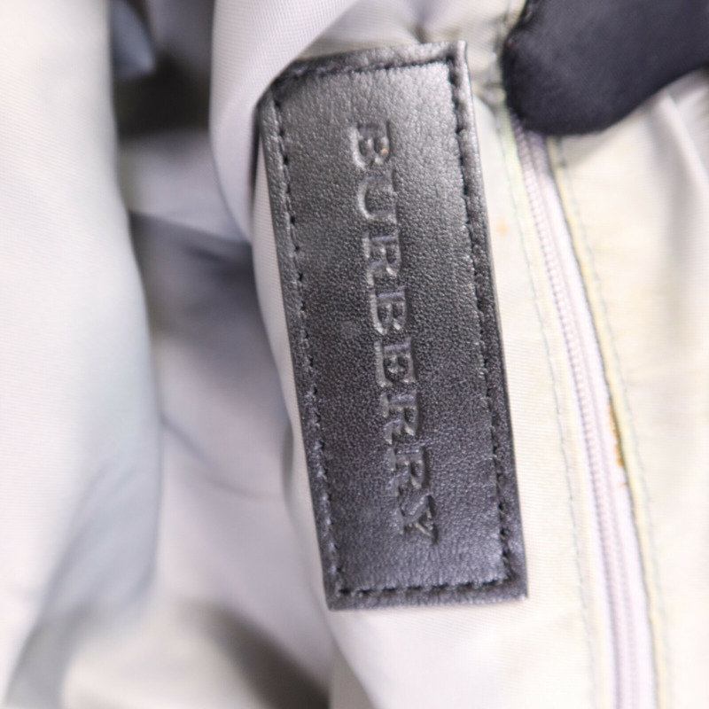 BURBERRY 尼龍Buckleigh Tote肩背袋-6