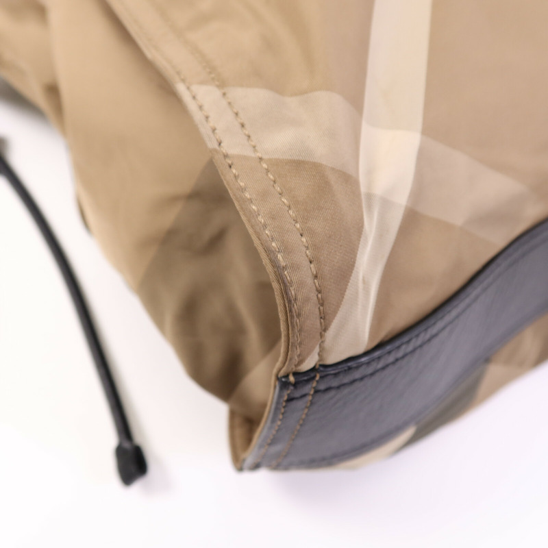 BURBERRY 尼龍Buckleigh Tote肩背袋-9