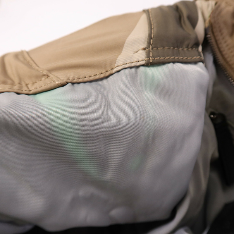 BURBERRY 尼龍Buckleigh Tote肩背袋-16