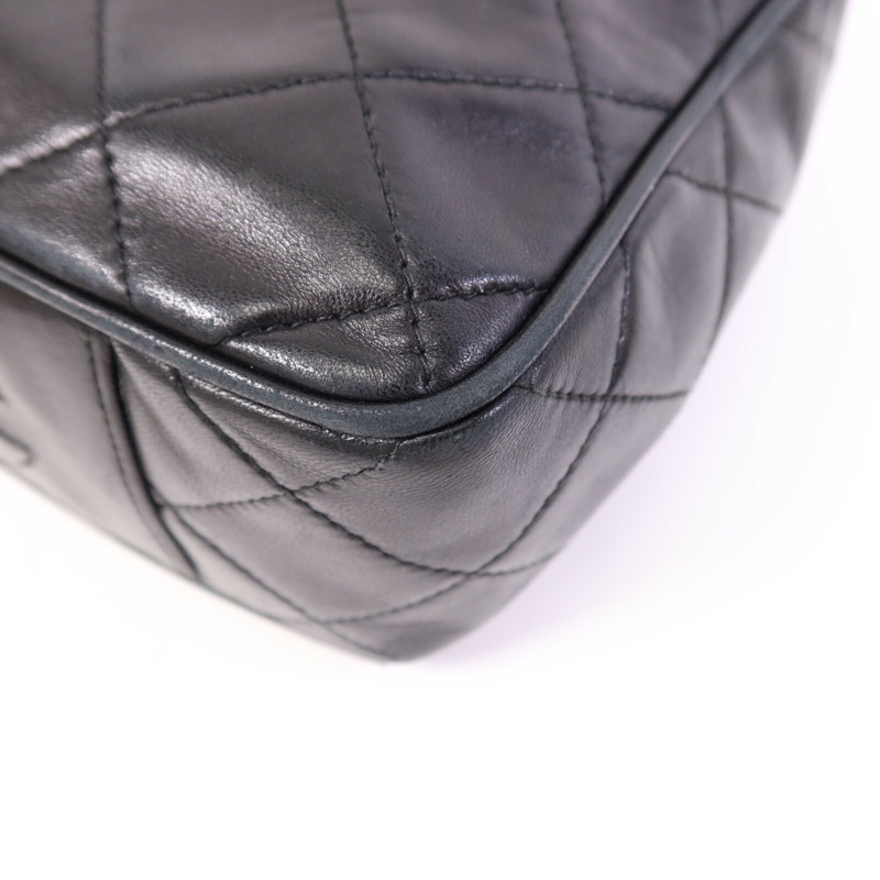 CHANEL 羊皮皮革Handbag金扣手挽袋-13