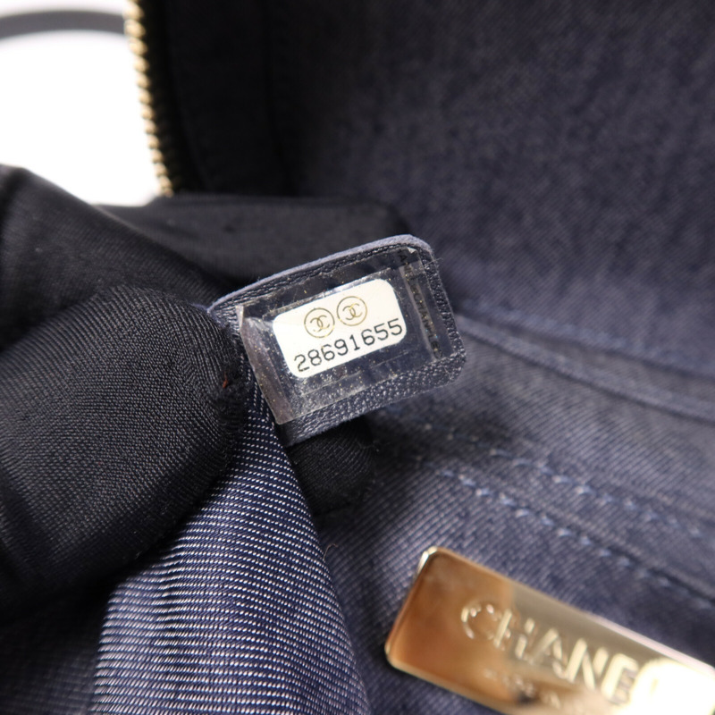 CHANEL 羊皮皮革Vanity Case金扣鏈帶手挽肩背兩用袋-7