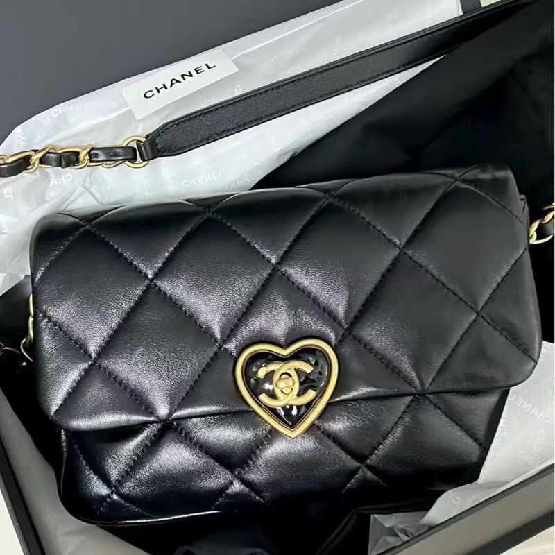 Chanel 香奈兒 23s黑色愛心琺瑯扣CF mini/ 口蓋包/芯片款/全新閒置美品-4