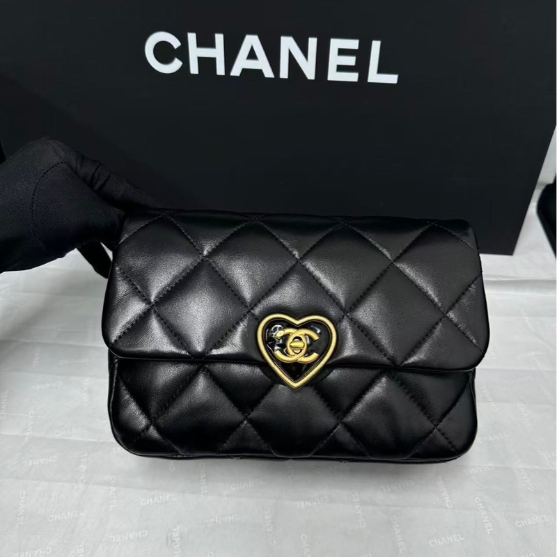 （已預留）Chanel 香奈兒 23s黑色愛心琺瑯扣CF mini/ 口蓋包/芯片款/全新閒置美品-0