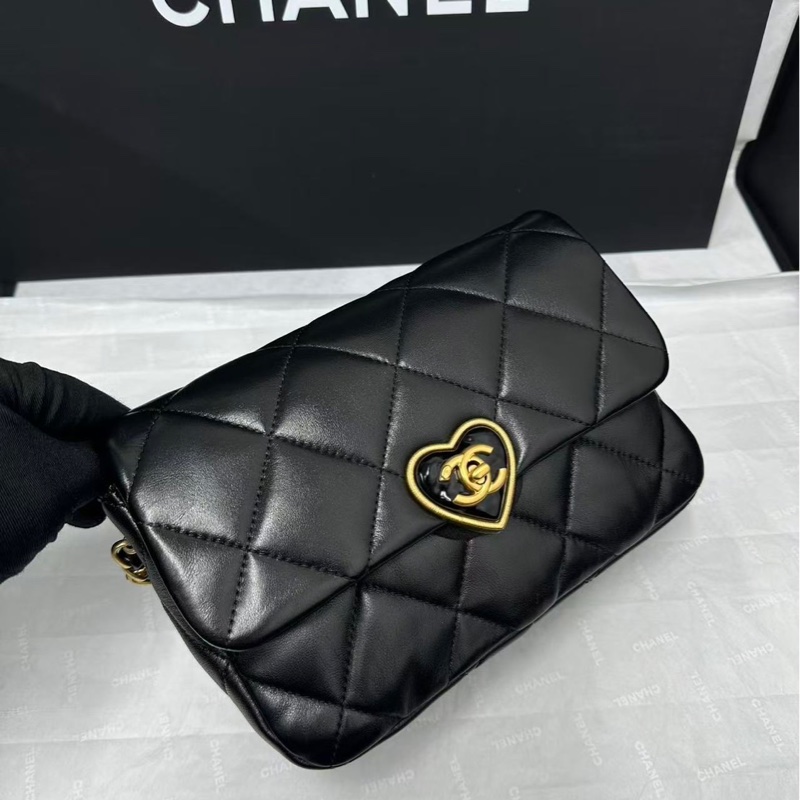 （已預留）Chanel 香奈兒 23s黑色愛心琺瑯扣CF mini/ 口蓋包/芯片款/全新閒置美品-1
