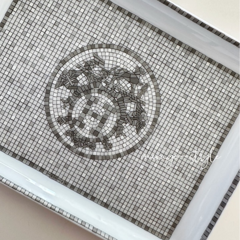 現貨商品 全新商品 Hermes 銀色馬賽克壽司盤-2