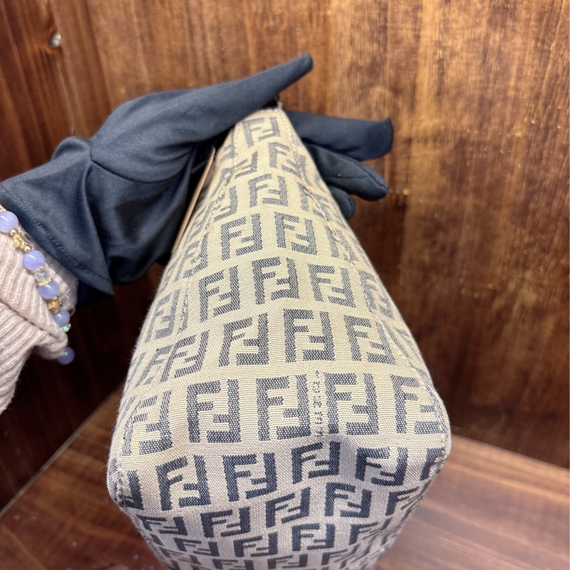 Fendi FF 標誌手提包-4