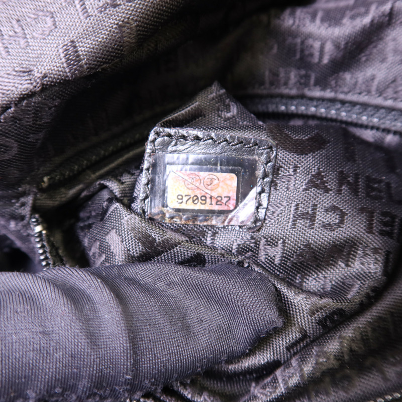 CHANEL 皮革Handbag銀扣手挽袋-6