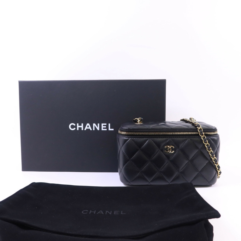 CHANEL 羊皮皮革Vanity Case金扣鏈帶肩背袋-9