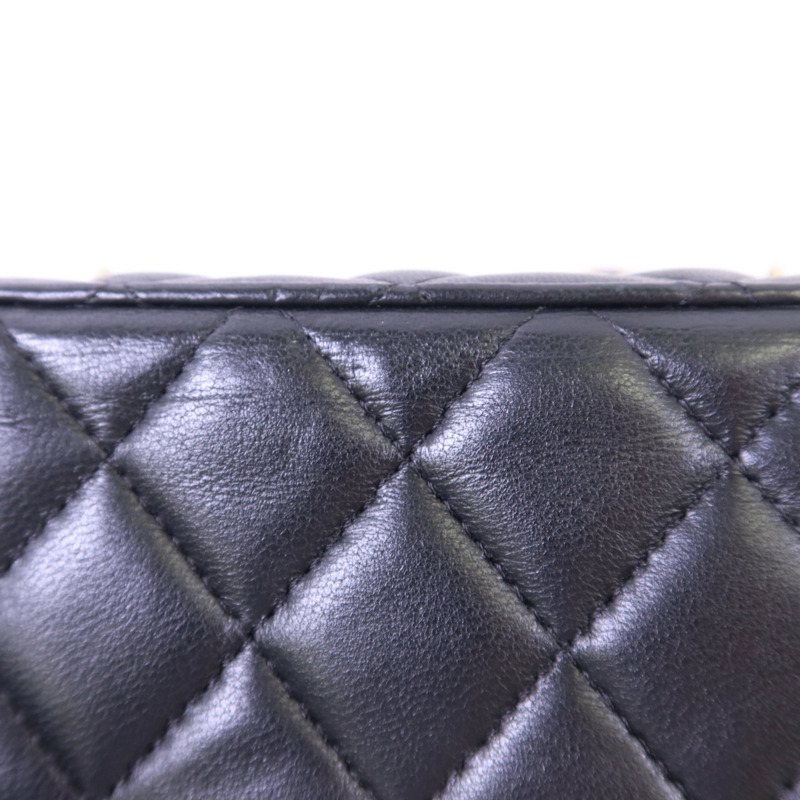 CHANEL 羊皮皮革Vanity Case金扣鏈帶肩背袋-16