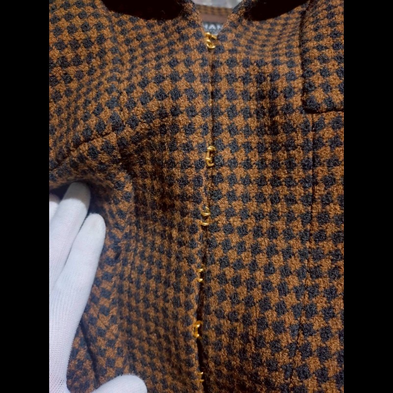 Chanel 咖黑小千鳥格外套-6