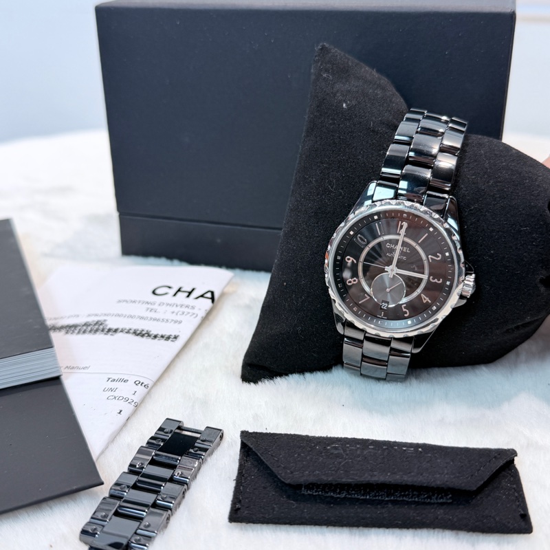 罕有夢寐以求陶瓷黑Chanel J12-0