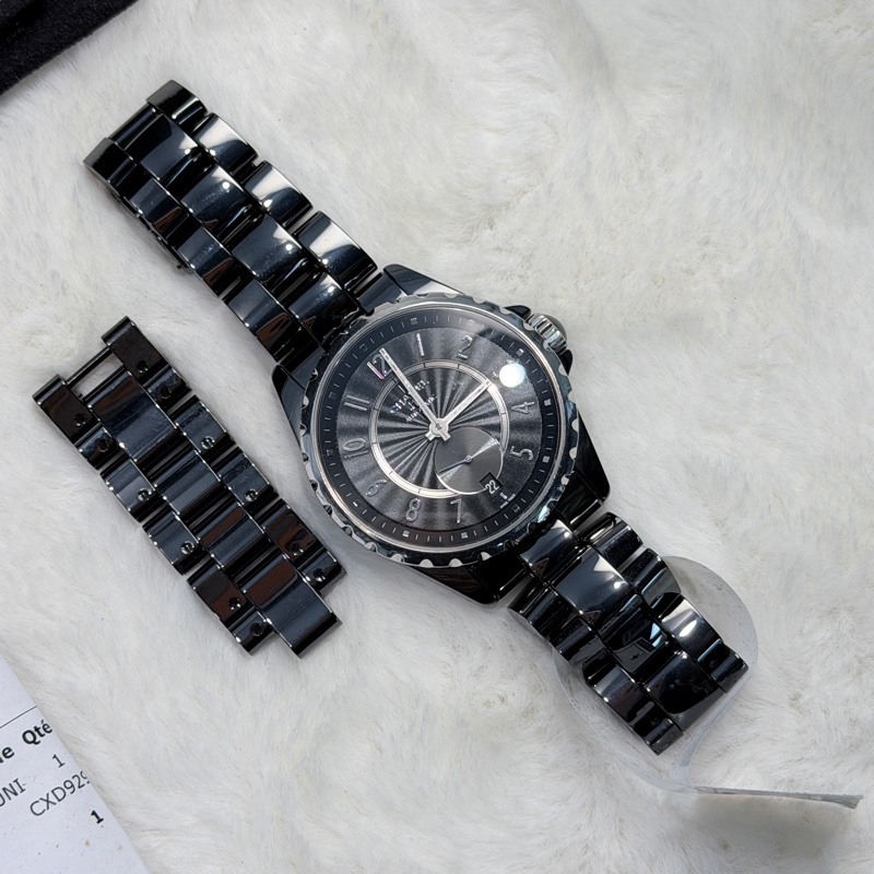 罕有夢寐以求陶瓷黑Chanel J12-2