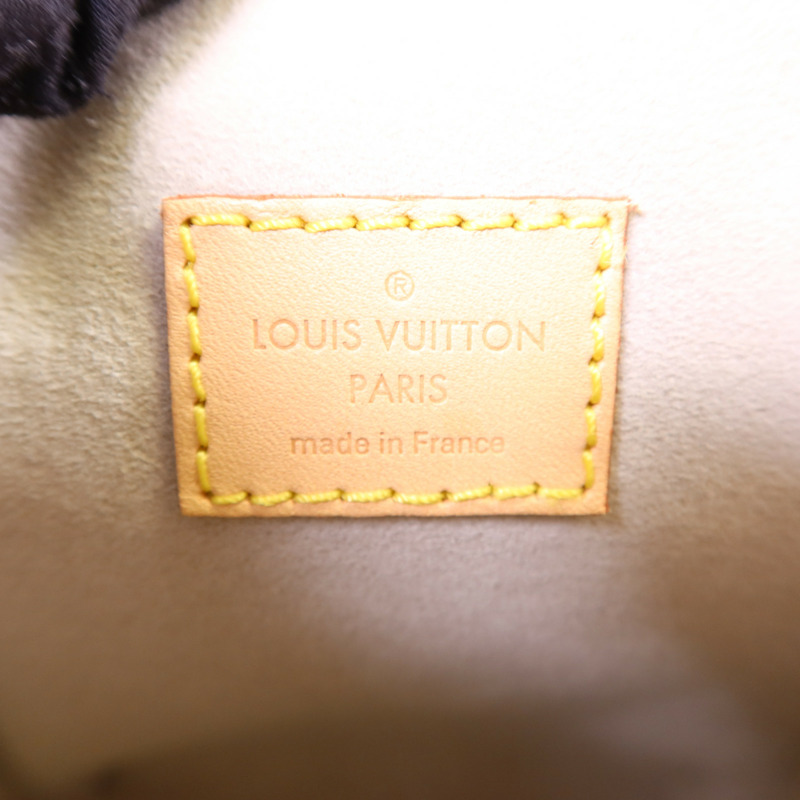 LOUIS VUITTON Monogram Giant By The Pool Backpack金扣背包-5