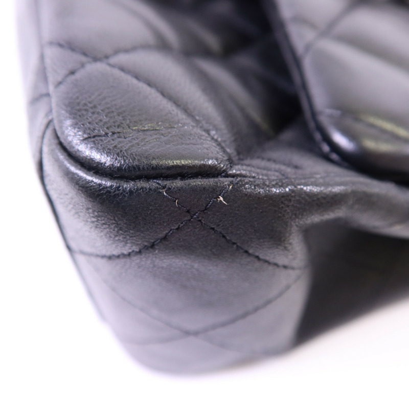 CHANEL 羊皮皮革Maxi Classic銀扣鏈帶肩背袋-15