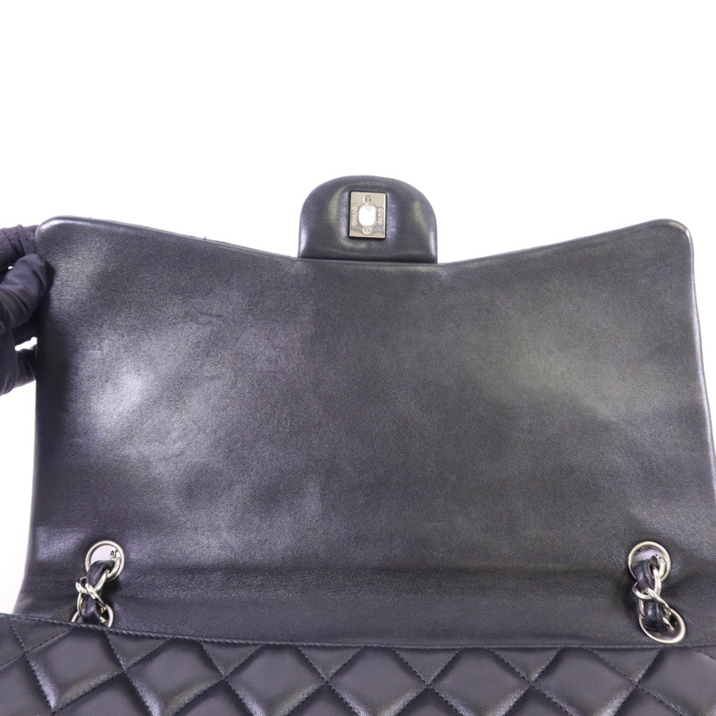 CHANEL 羊皮皮革Maxi Classic銀扣鏈帶肩背袋-16