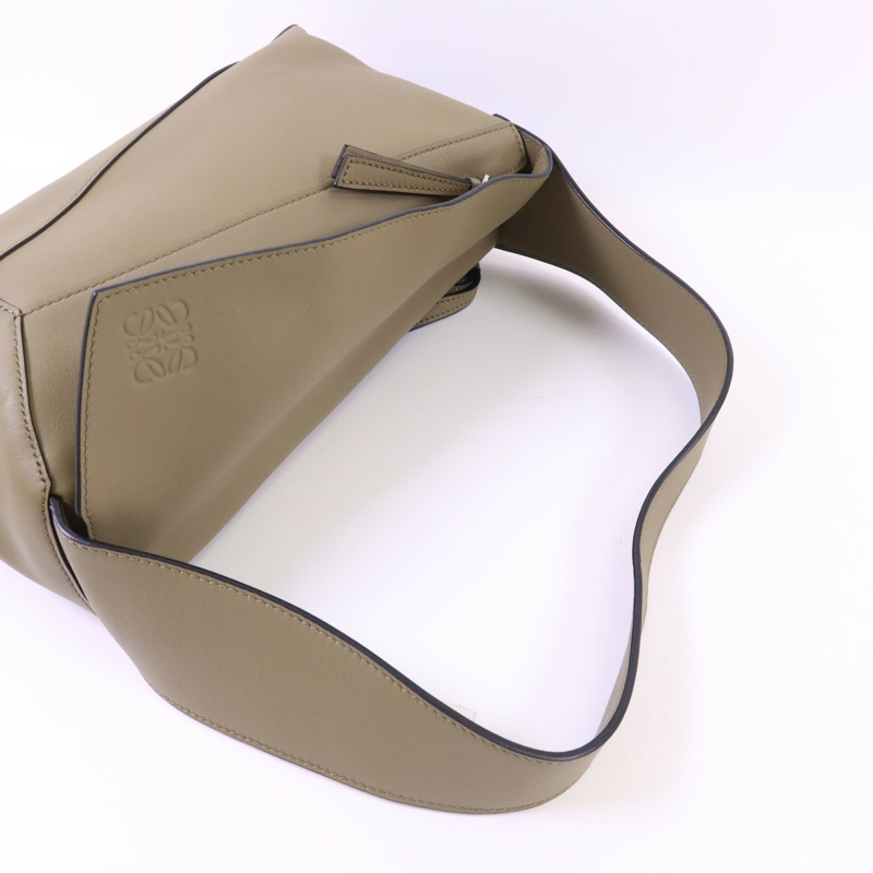 LOEWE 羊皮皮革Puzzle Hobo銀扣肩背袋-7