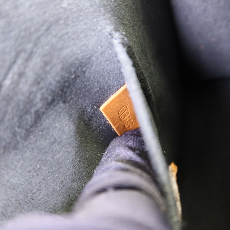 LOUIS VUITTON Monogram Reverse Mini Dauphine金扣肩背袋-6