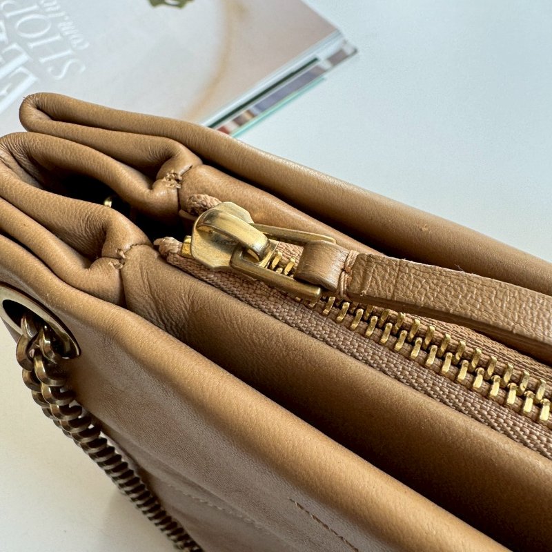 🎉耐看款✨百搭款 Lanvin 奶茶色肩背包-18