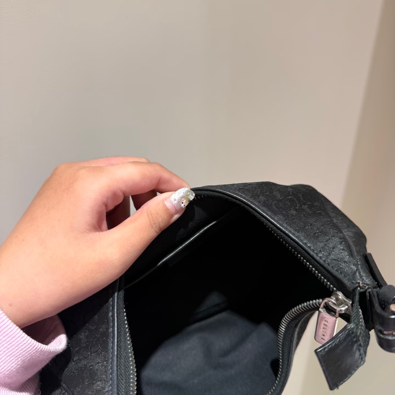 Celine 老花腋下包-8