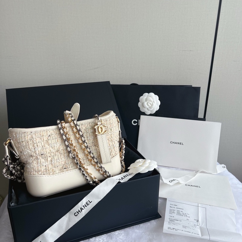 Chanel 香奈兒 Gabrielle 流浪包 針織拼牛皮 白-1