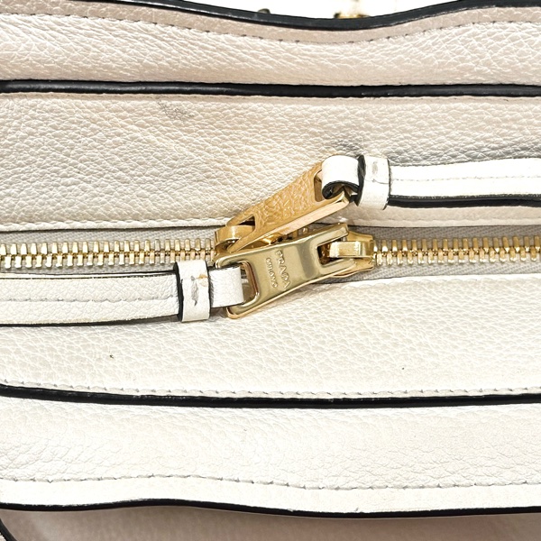 Prada 荔枝紋純牛皮包-9