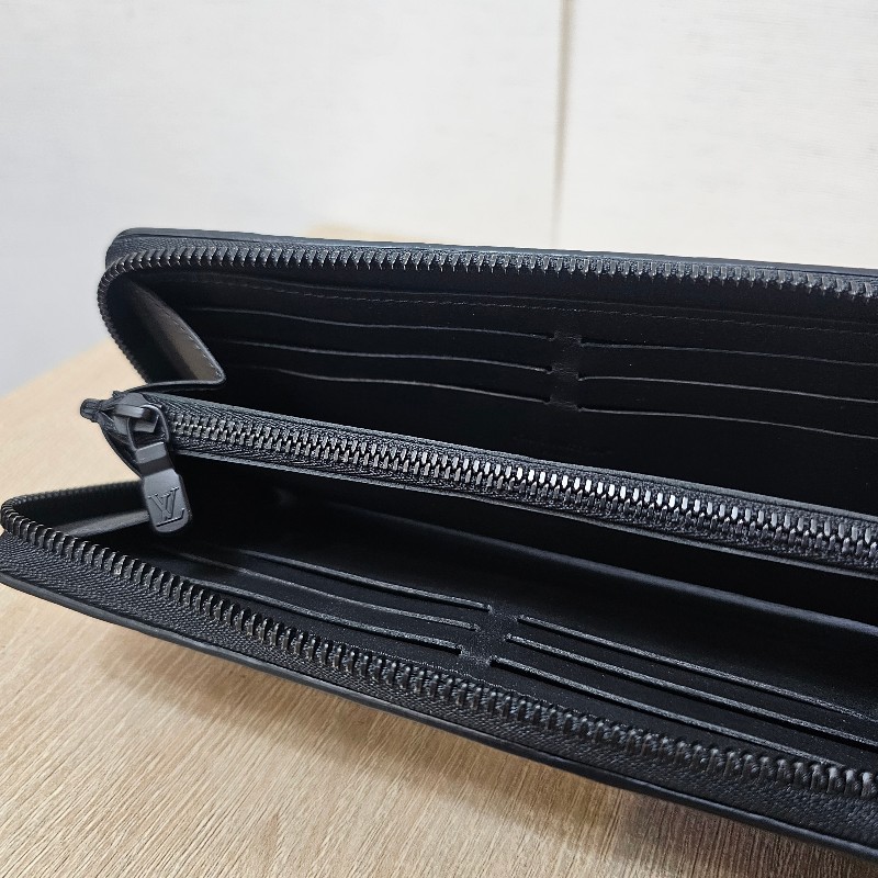 [新年福利甜價🧧] LV黑牛皮壓紋黑釦Zippy拉鏈長夾-10