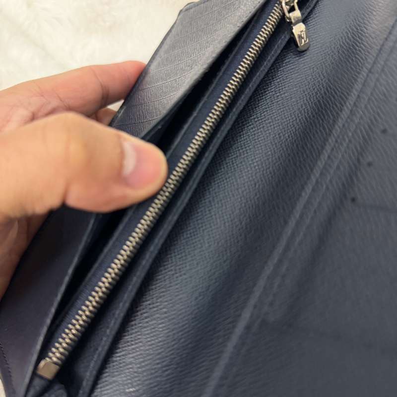 Lv 水波紋對開長夾（新款16卡）M61816-3