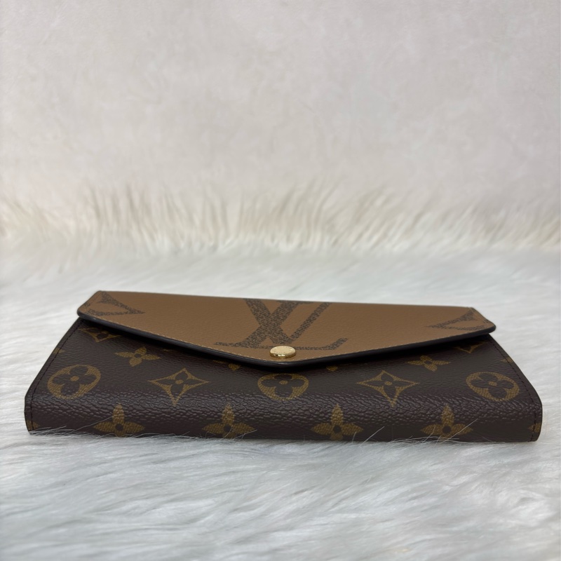 LV M80726 Sarah 雙色原花字紋老花 金釦釦式 拉鍊 零錢 皮夾 發財 長夾 錢包-4