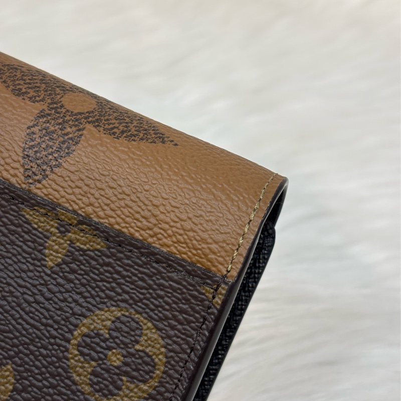LV M80726 Sarah 雙色原花字紋老花 金釦釦式 拉鍊 零錢 皮夾 發財 長夾 錢包-17
