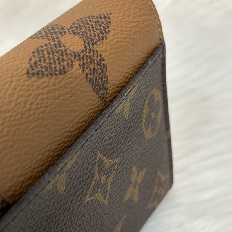 LV M80726 Sarah 雙色原花字紋老花 金釦釦式 拉鍊 零錢 皮夾 發財 長夾 錢包-20