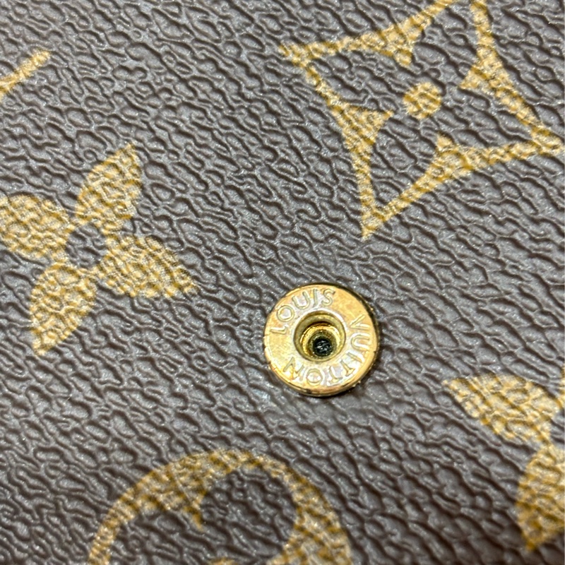 LV M80726 Sarah 雙色原花字紋老花 金釦釦式 拉鍊 零錢 皮夾 發財 長夾 錢包-24