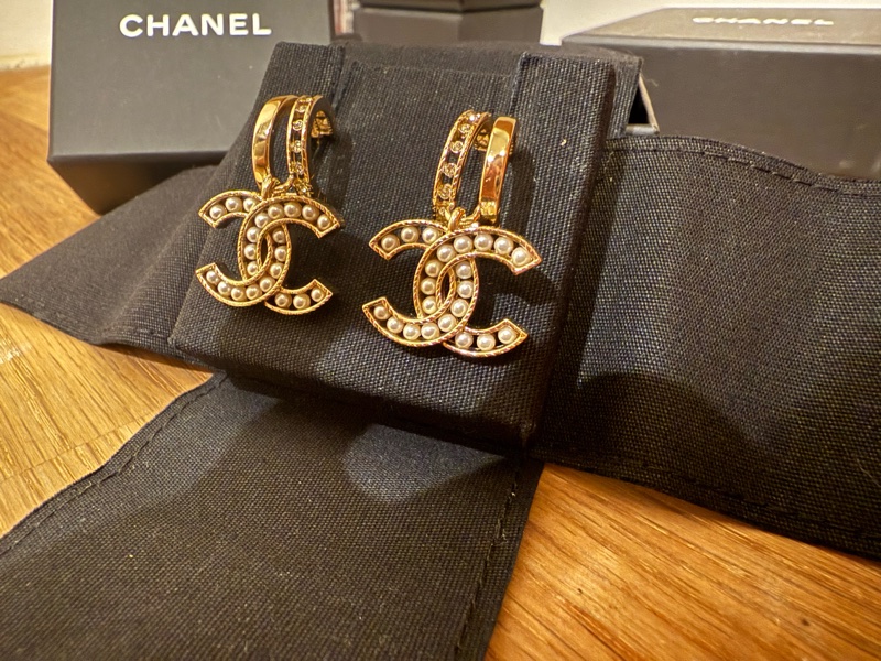 Chanel 珍珠墜飾耳環-1