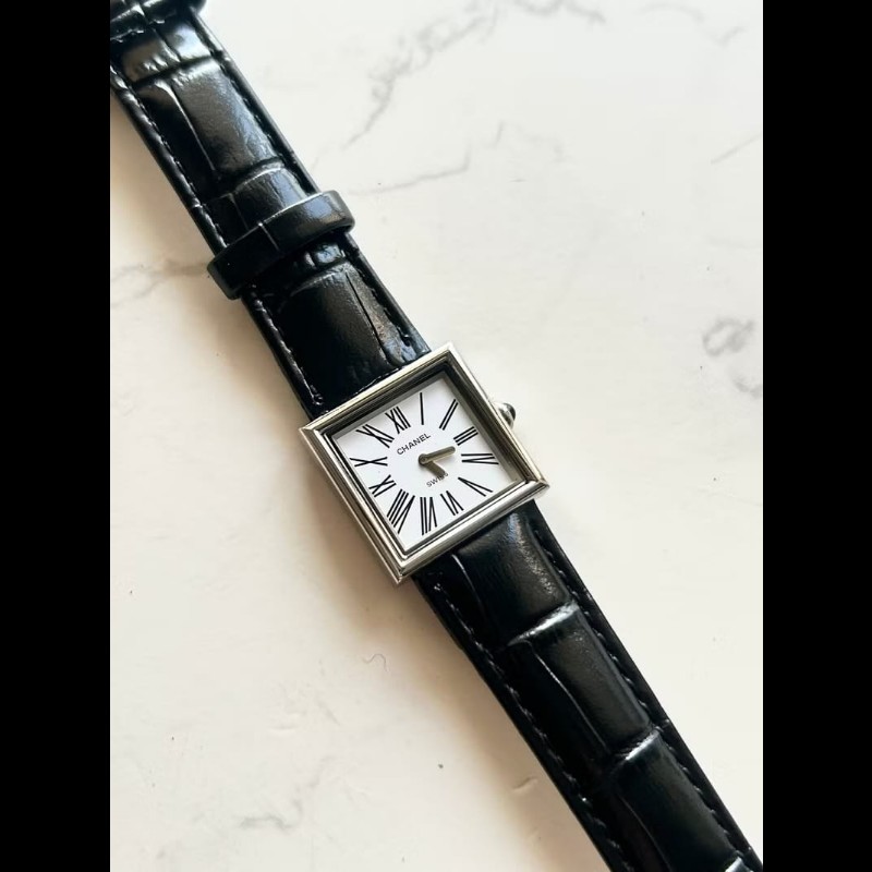 【LA LUNE】稀有中古Chanel Mademoiselle黑色石英古董錶 皮革帶 二手錶 女裝-0