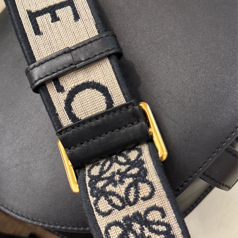 Loewe 馬鞍包 GATE小號-12