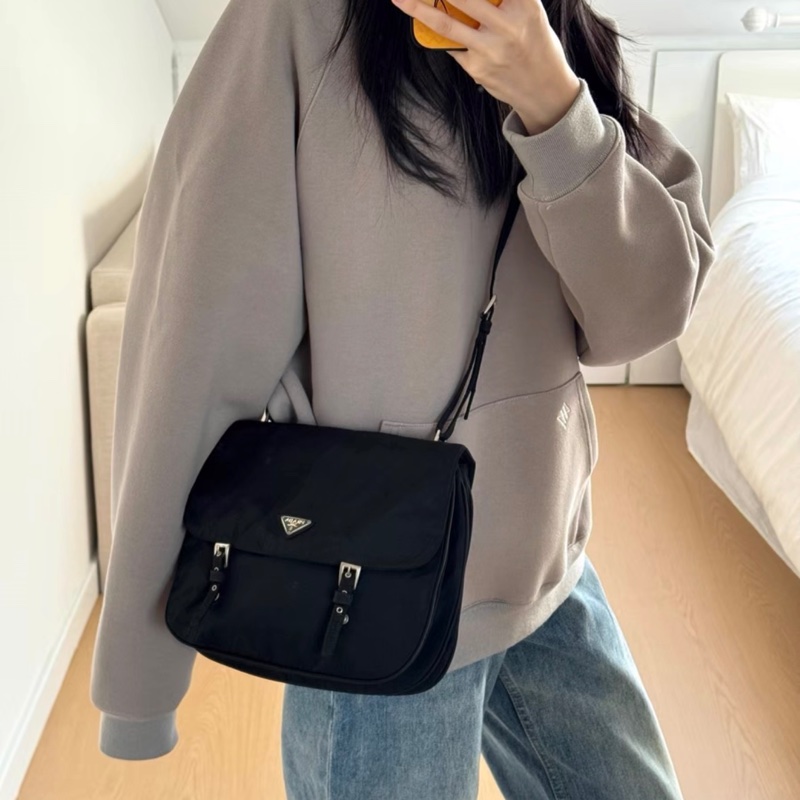 Prada中古郵差尼龍斜挎包-7