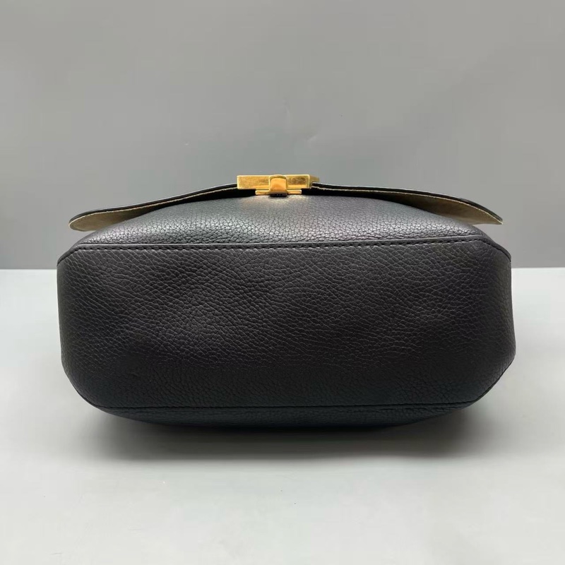 97新Louis Vuitton 路易威登 黑色荔枝紋Volta通勤包 尺寸27*17-2