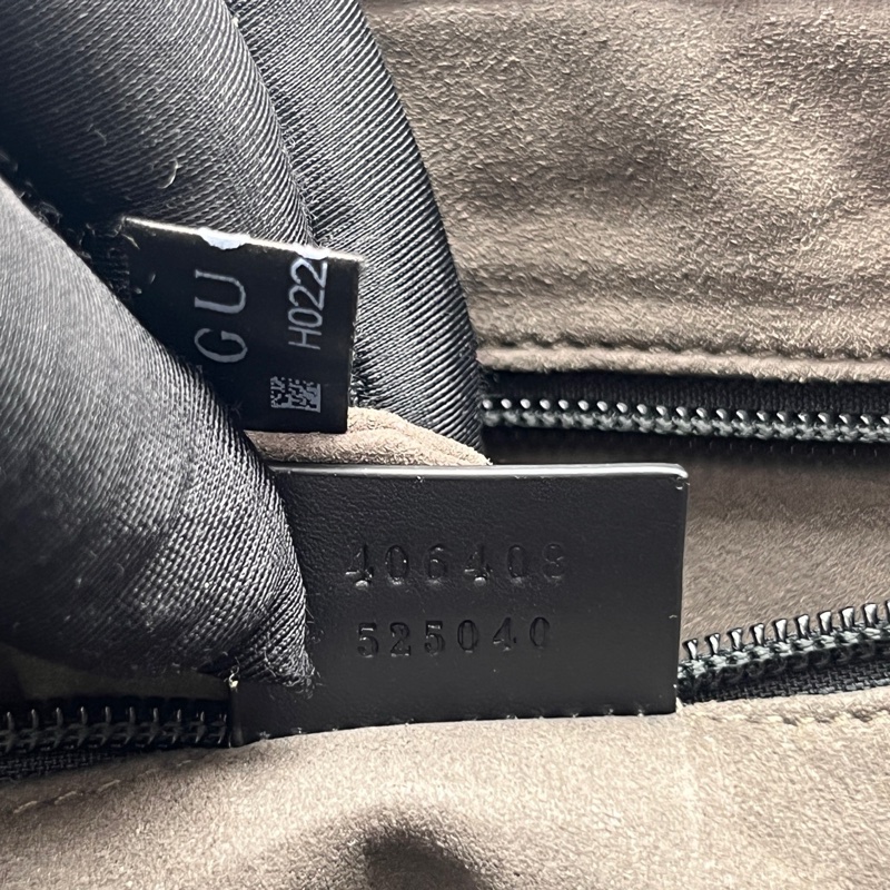 98新GUCCI 黑色壓花休閒郵差包 尺寸28*27-7