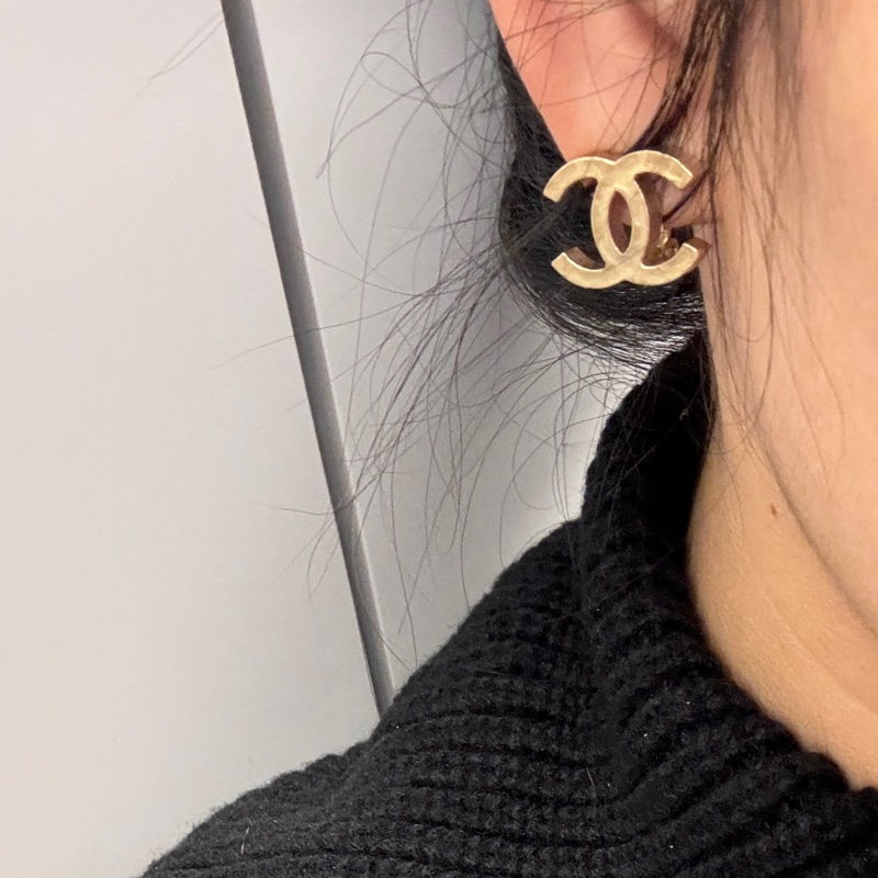 Chanel 香奈兒缺貨款logo淡金釦耳夾 耳環-8
