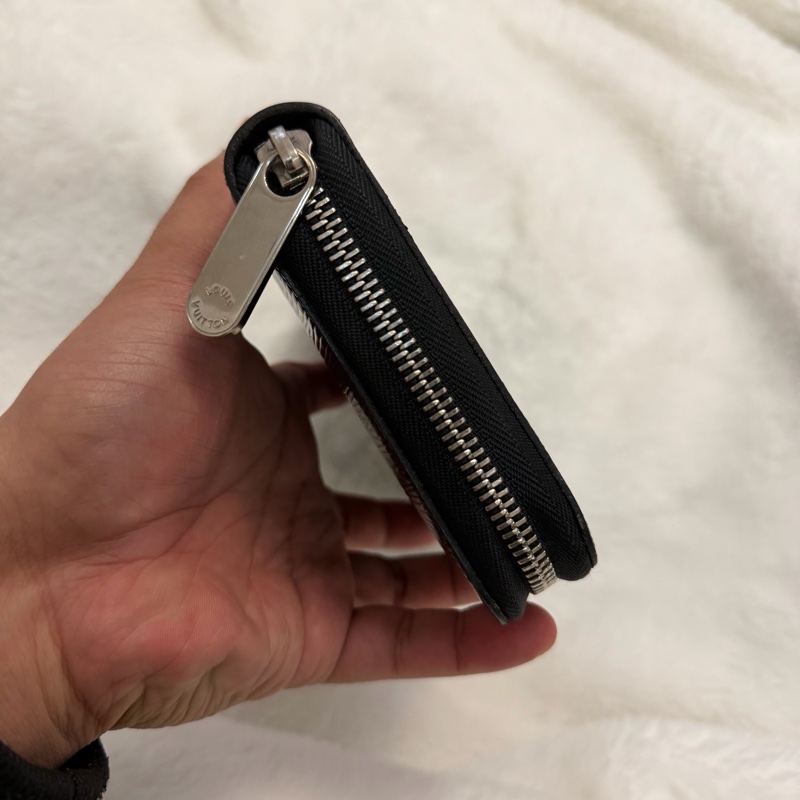 Lv水波紋皮革拉鍊護照長夾 (M6385N)-3