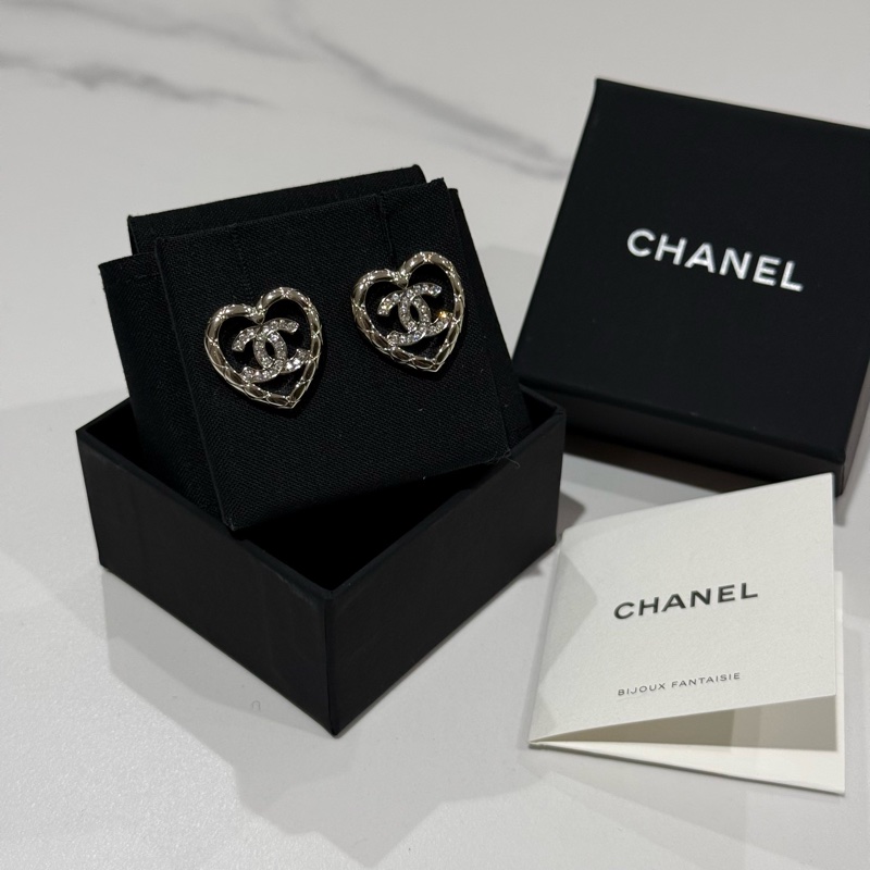 CHANEL 香奈兒25A 愛心鏤空耳環-0