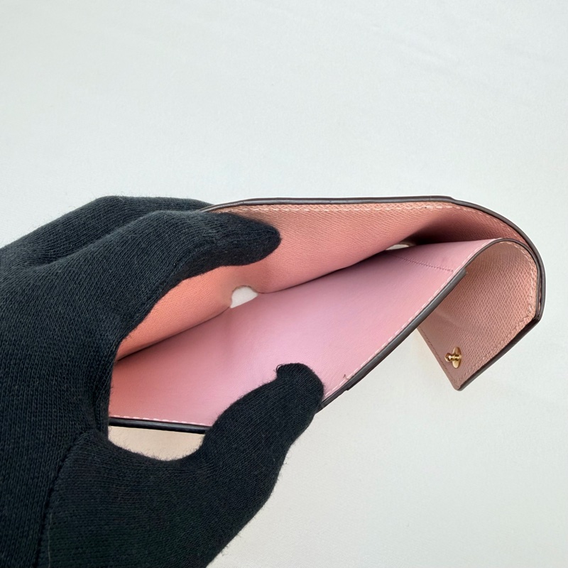 LV m62933 原花拚粉紅Zoe短夾-6