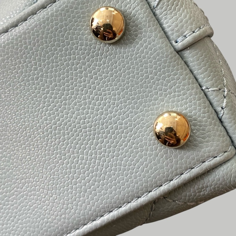 Chanel CocoHandel mini 22P淺藍色-4