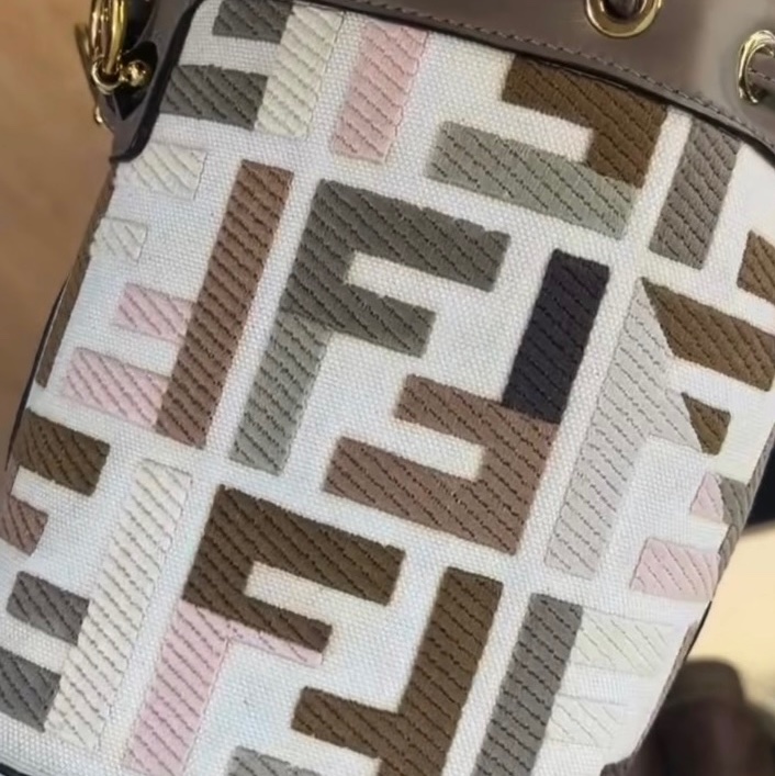 Fendi Mon Tresor水桶包-1