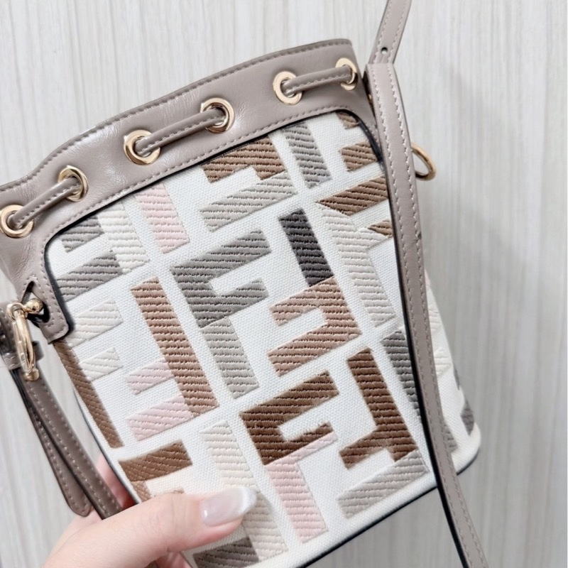Fendi Mon Tresor水桶包-4