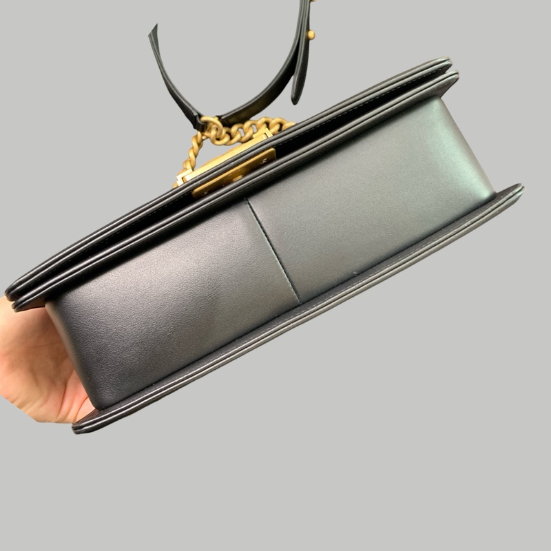 Chanel 小牛皮Leboy medium金扣-4